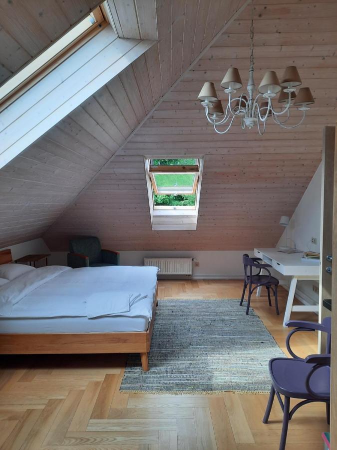 Lake & Library Boutique Hotel Ignalina Exterior photo