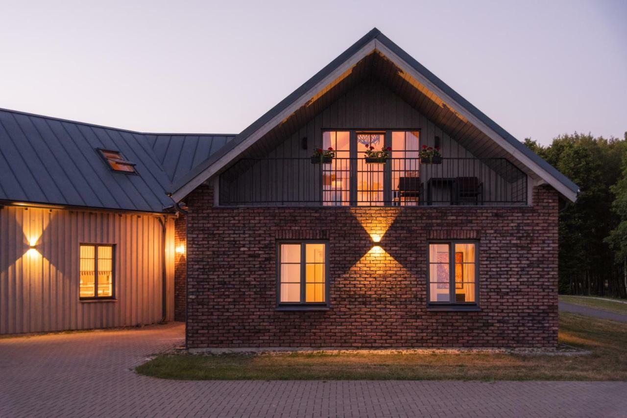 Lake & Library Boutique Hotel Ignalina Exterior photo
